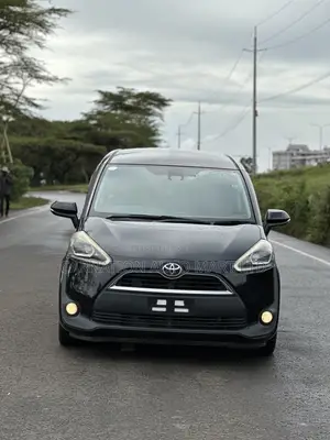 Toyota Sienta 2018 Black