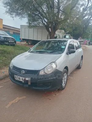 Nissan Advan 2010 Silver