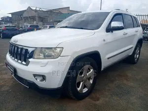 Jeep Grand Cherokee 2012 White
