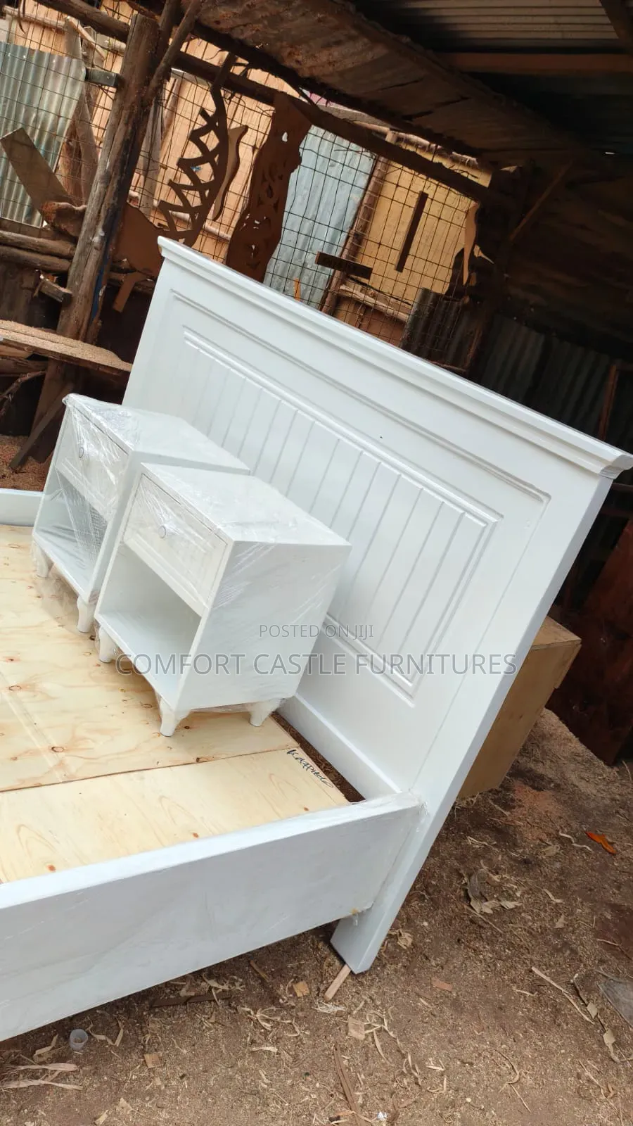 Wooden Bed 5-6, With Bedside Drawers.