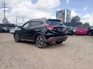 Honda Vezel 2018 Black