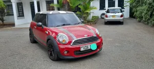 Mini Cooper 2013 Red