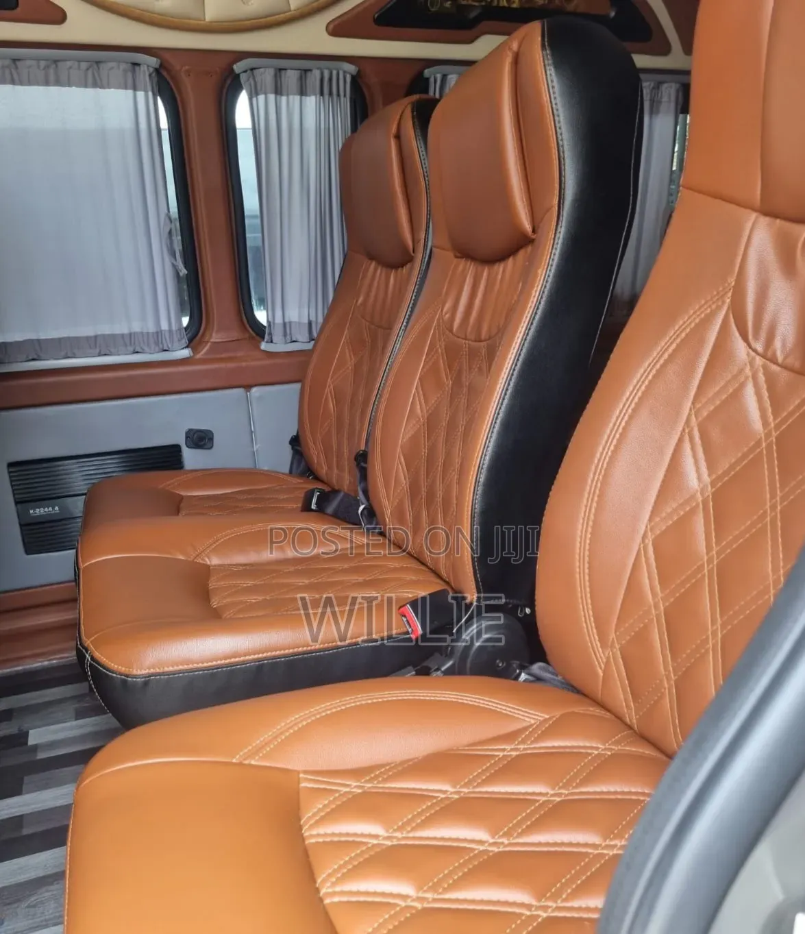 Toyota HiAce 2021 Silver