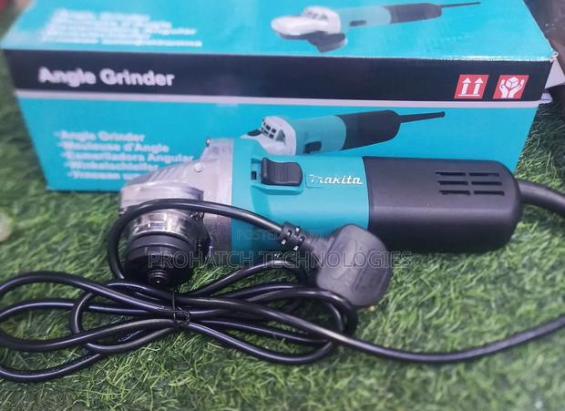 9 " Angle Grinder/Makita