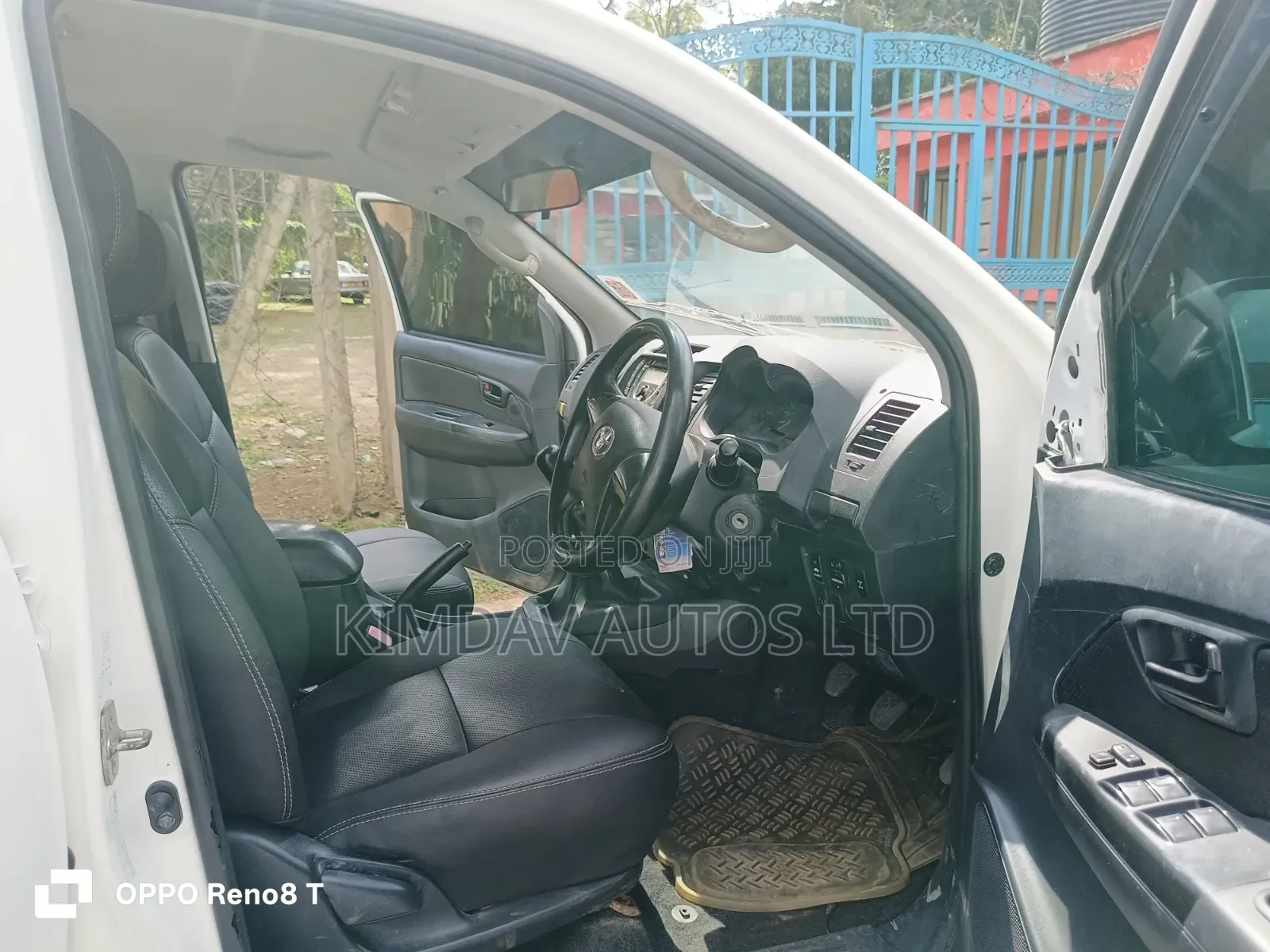 Toyota Hilux 2014 White