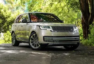 Land Rover Range Rover Vogue 2023 Gold