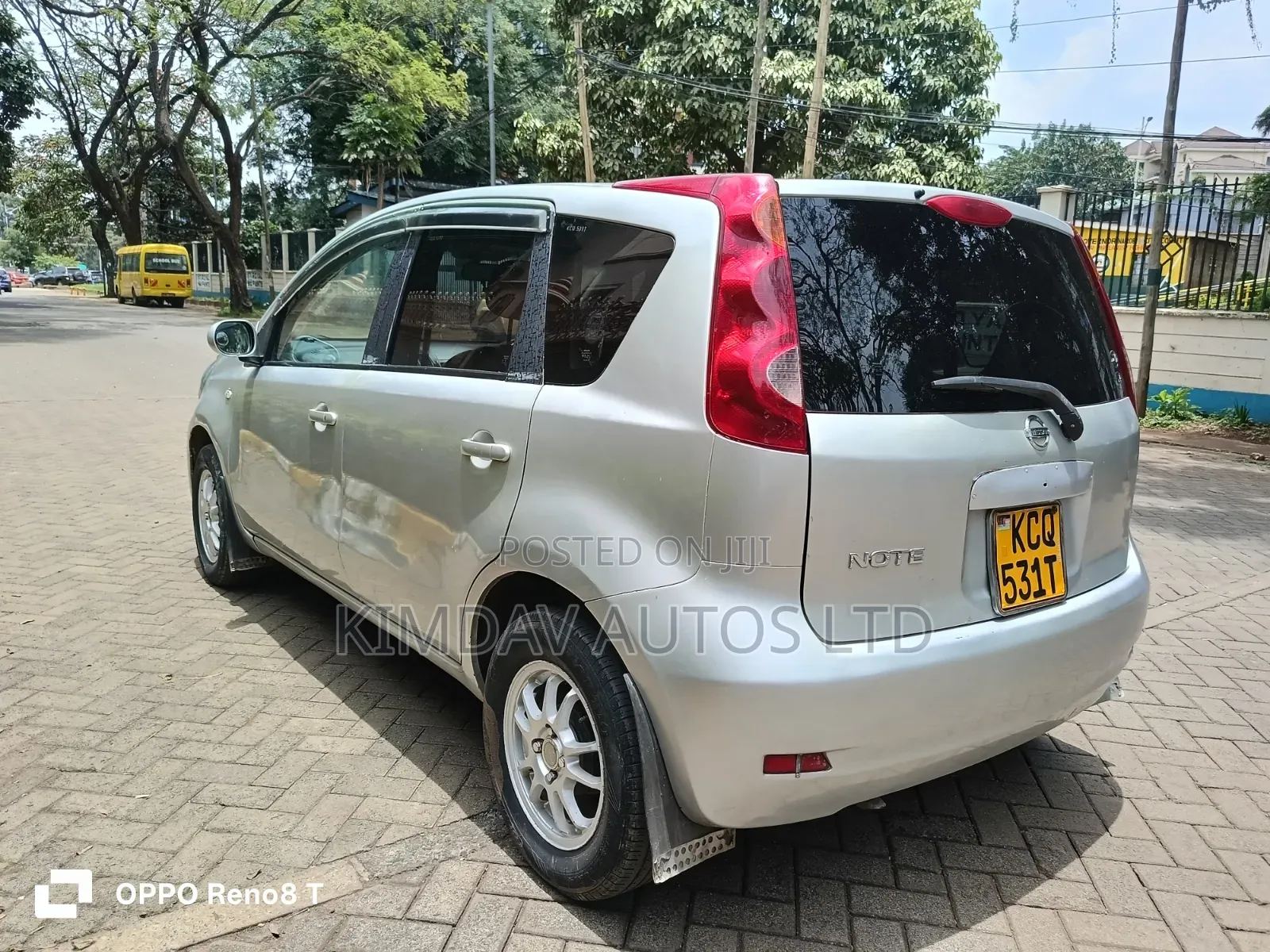 Nissan Note 2011 Silver