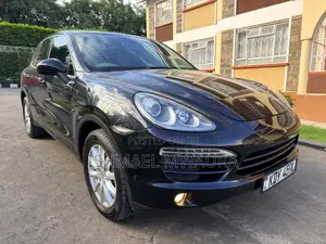 Porsche Cayenne Turbo S 4dr SUV AWD (4.8L 8cyl Turbo 8A) 2014 Black