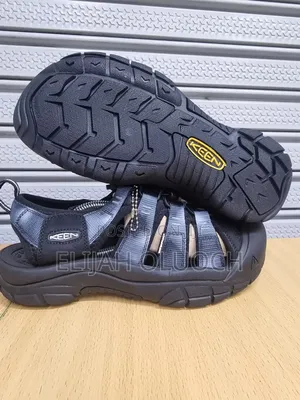 Keen's Men Newport H2 Sandals Black/Grey Is Now Available