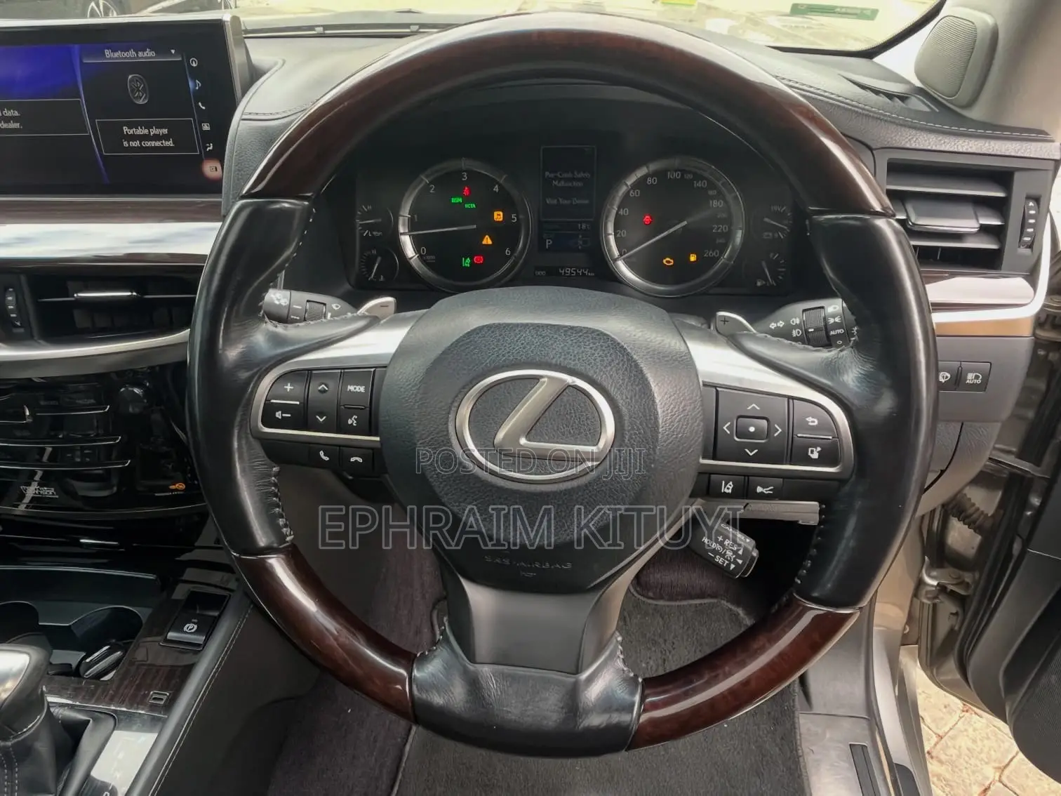 Lexus LX 2017 Silver
