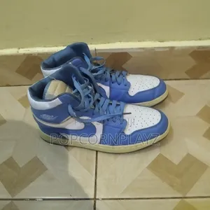 Nike Air Jordan 1 Retro High Og "University Blue" – Size [41]