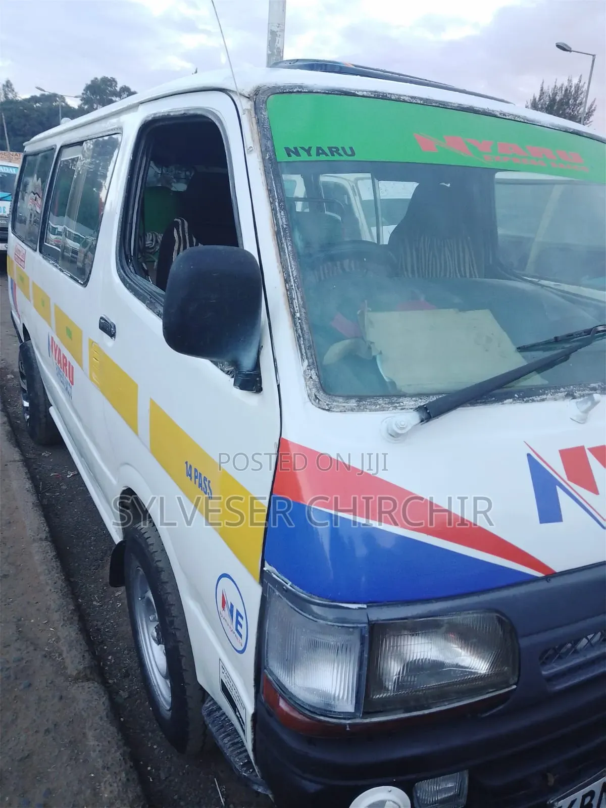 Toyota HiAce 2006 White
