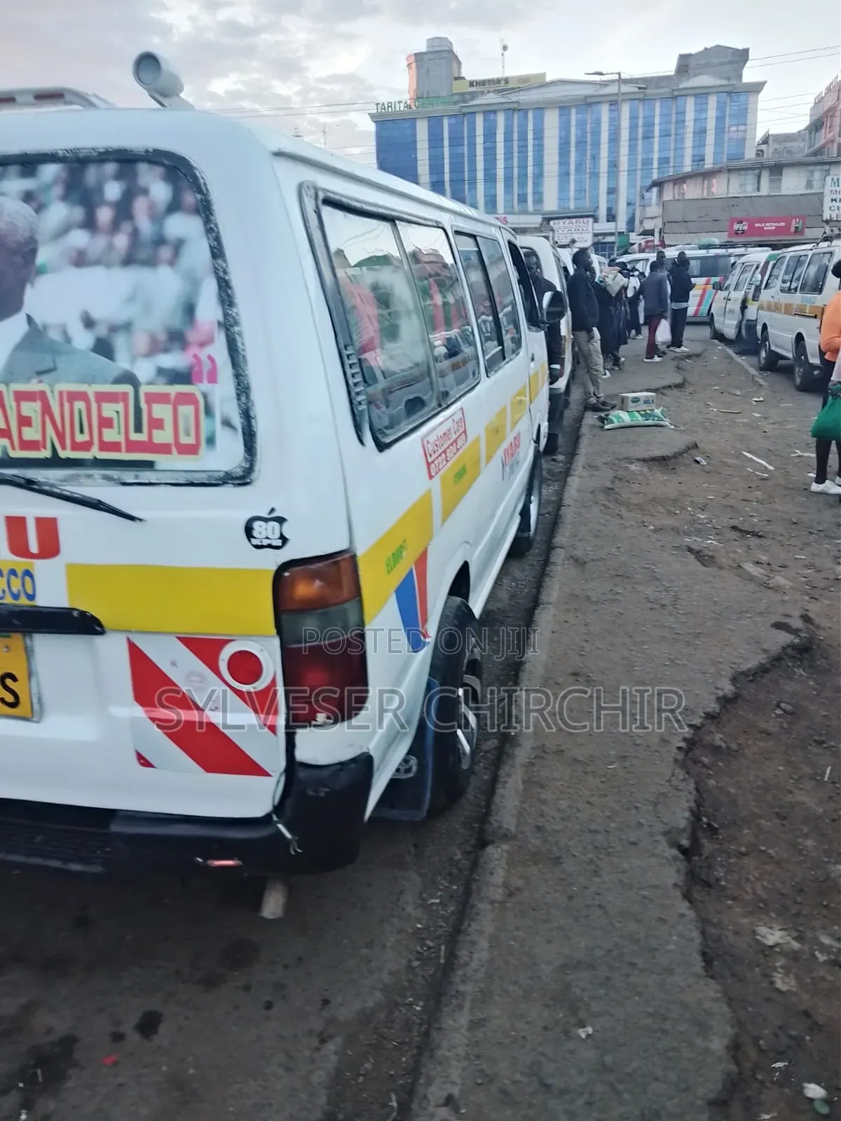 Toyota HiAce 2006 White