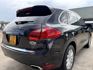Porsche Cayenne 2014 Black