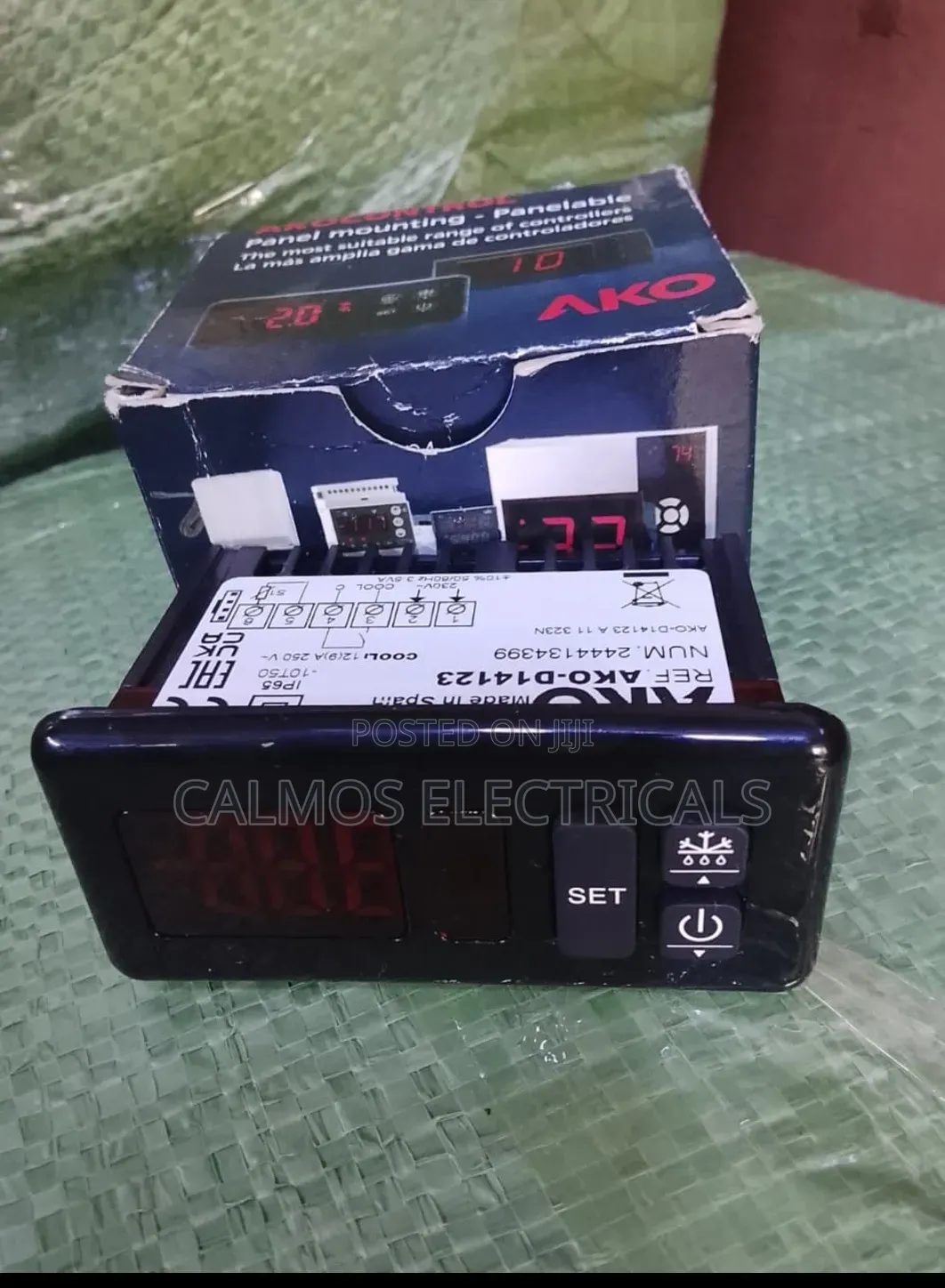Double Probe Digital Thermostat Switch Akko,