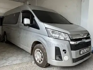 Toyota HiAce 2019 Silver