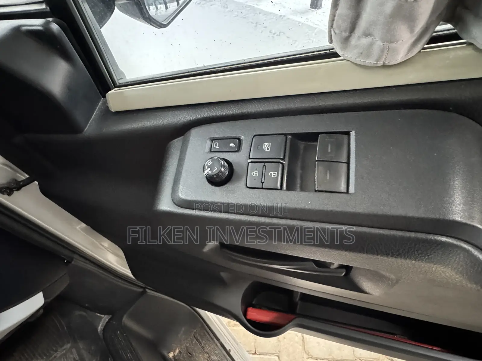 Toyota HiAce 2019 Silver