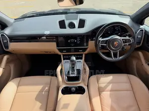 Porsche Cayenne 2019 Black