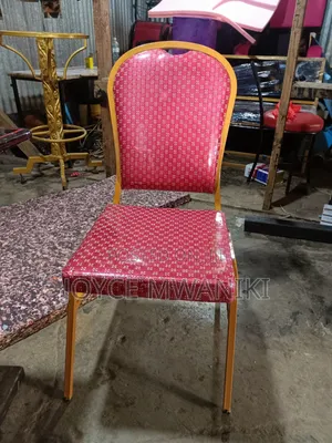 Conference Curved Chair
