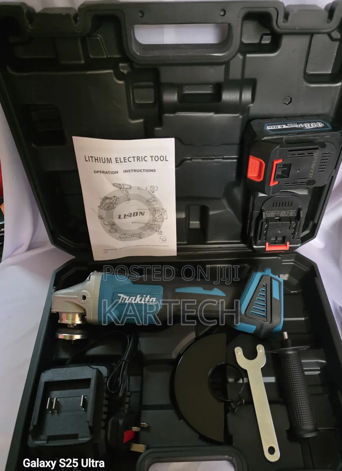 Makita Portable Cordless Angle Grinder With Carry Case and Accessories