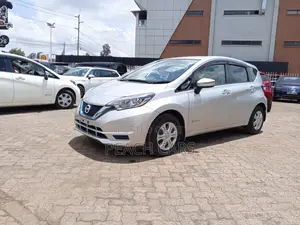 Nissan Note 2018 Silver