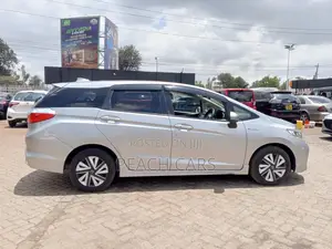 Honda Shuttle 2018 Silver