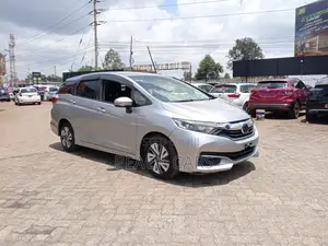 Honda Shuttle 2018 Silver
