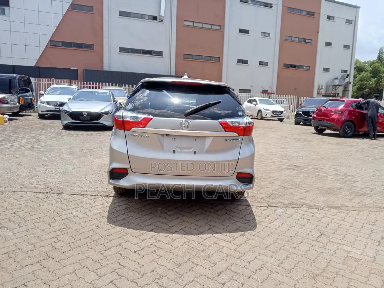 Honda Shuttle 2018 Silver