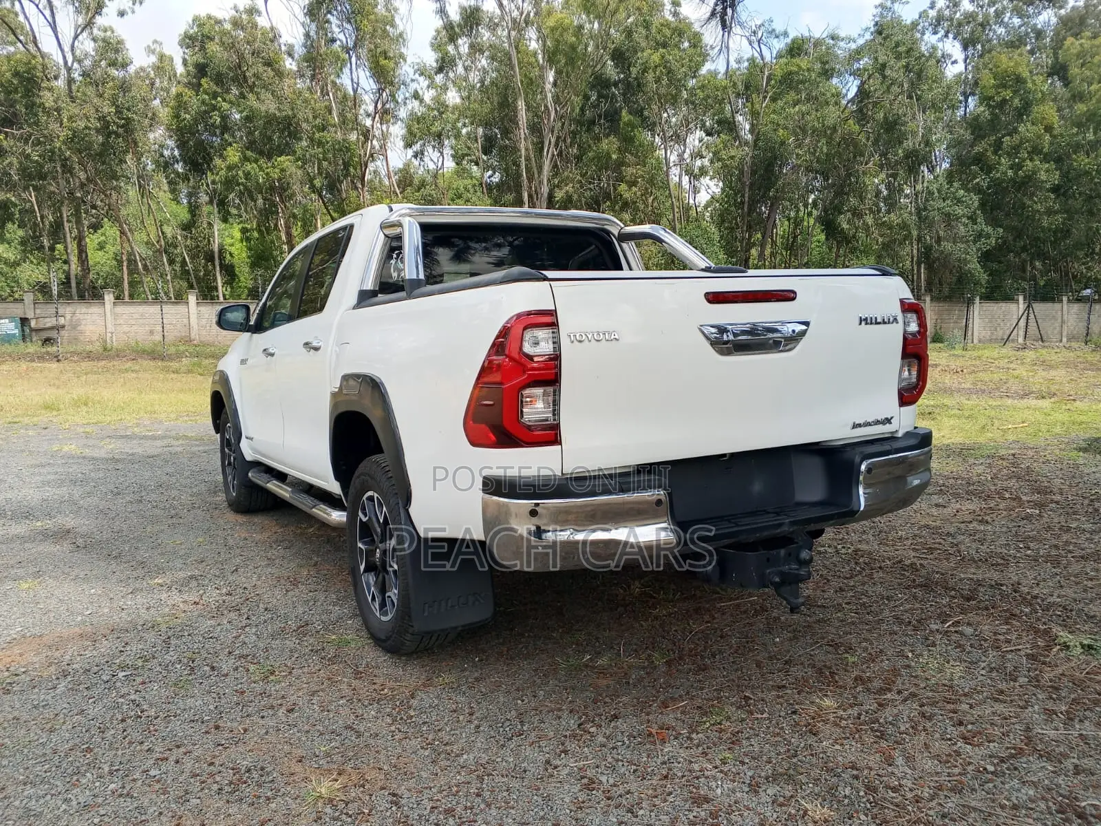 Toyota Hilux 2017 White