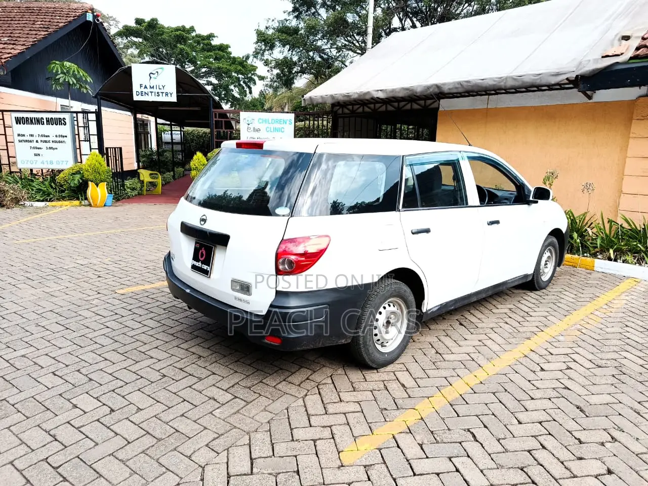 Nissan Advan 2018 White