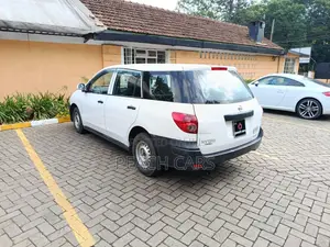 Nissan Advan 2018 White