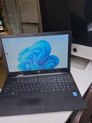 Laptop HP 250 G6 8GB Intel Core i3 HDD+SSD 500GB