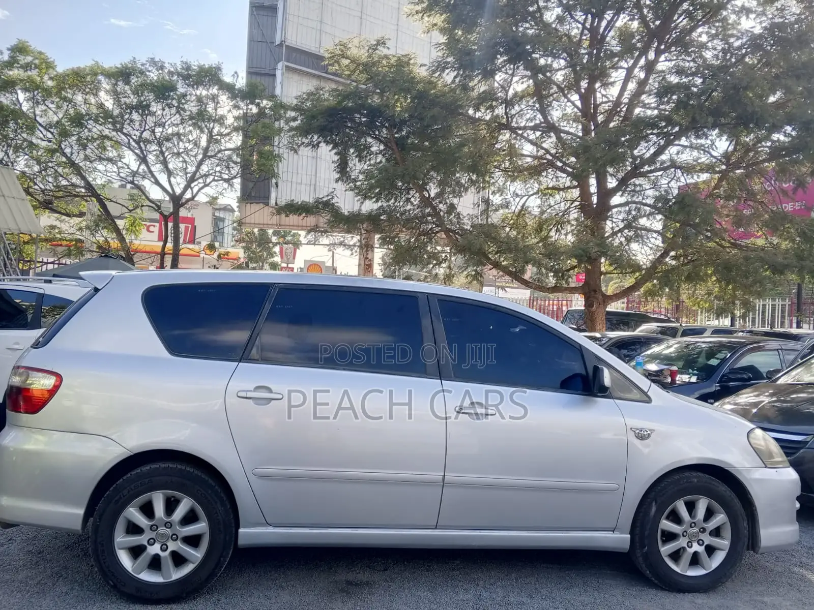 Toyota Ipsum 2004 Silver