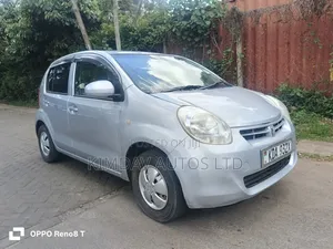 Toyota Passo 2013 Silver