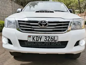 Toyota Hilux 2015 White