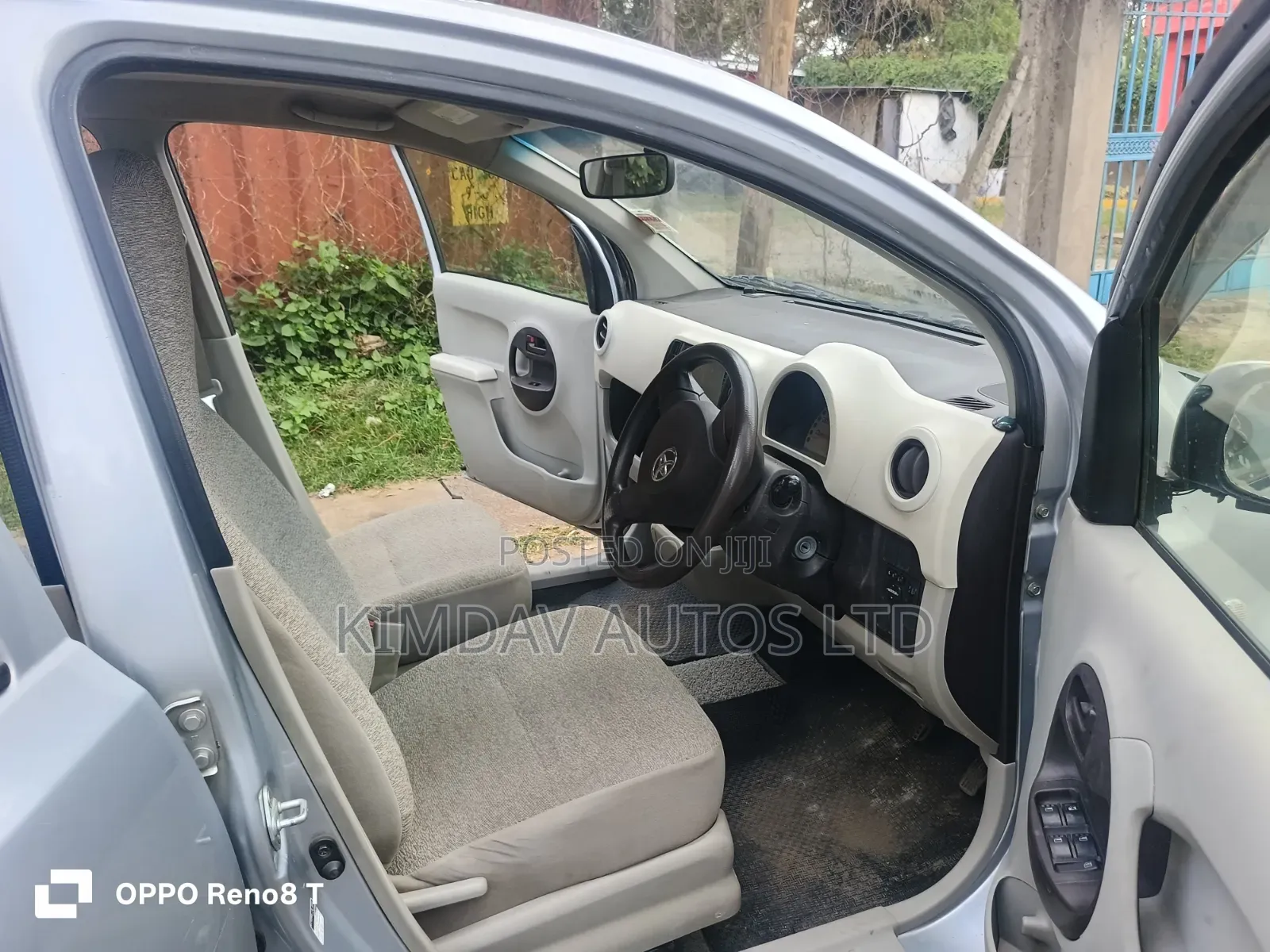 Toyota Passo 2013 Silver