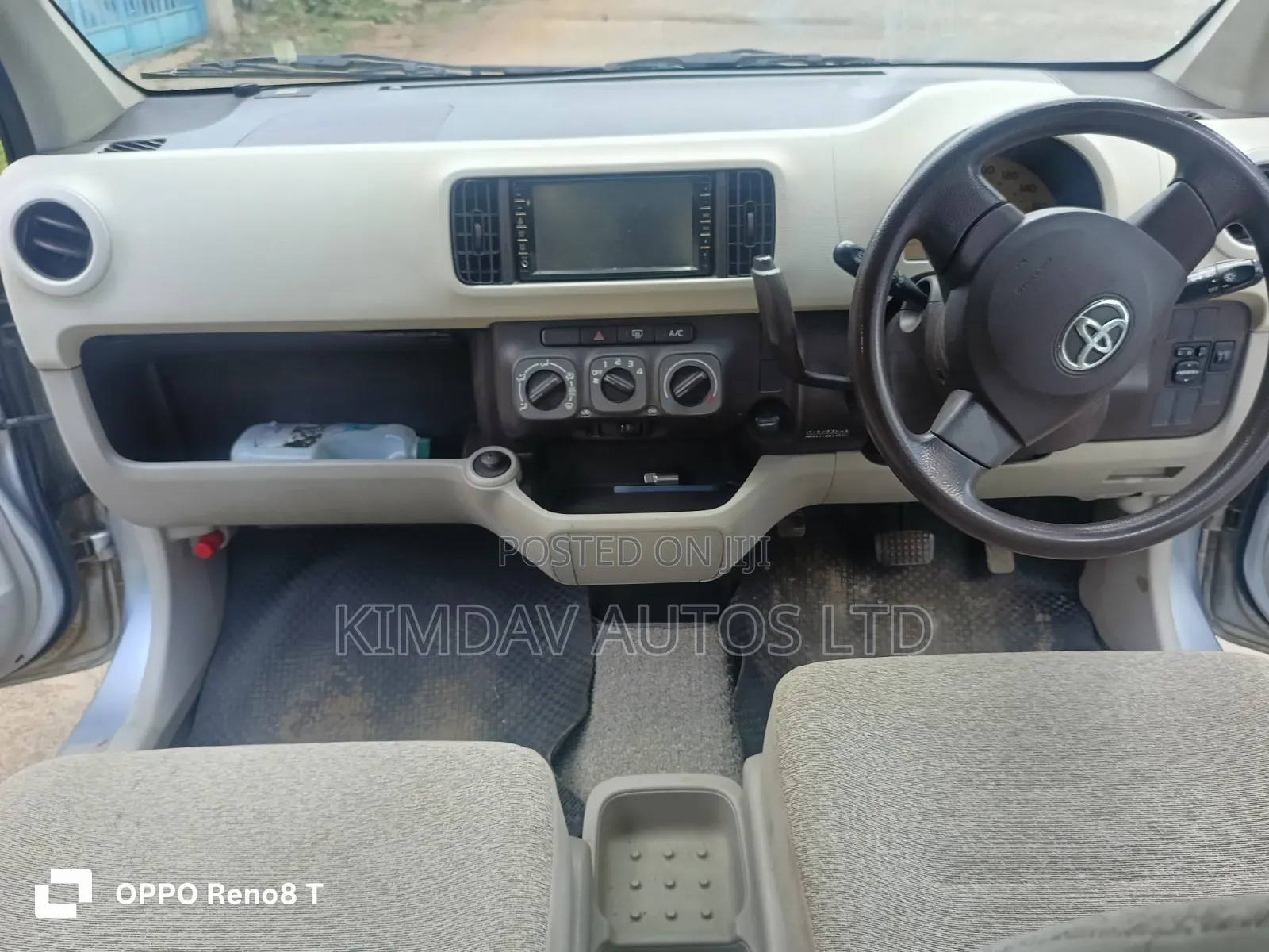 Toyota Passo 2013 Silver