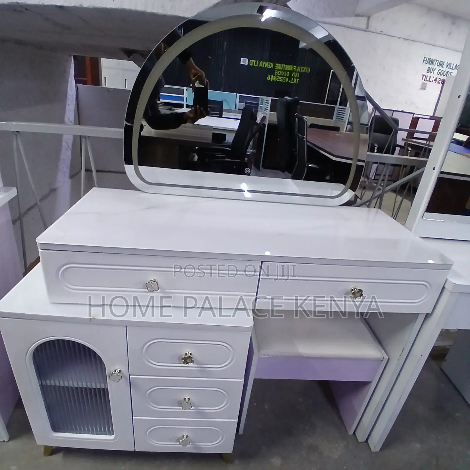 Vanity Table: High Capacity White Vanity Desk With Moon Shaped Mirror