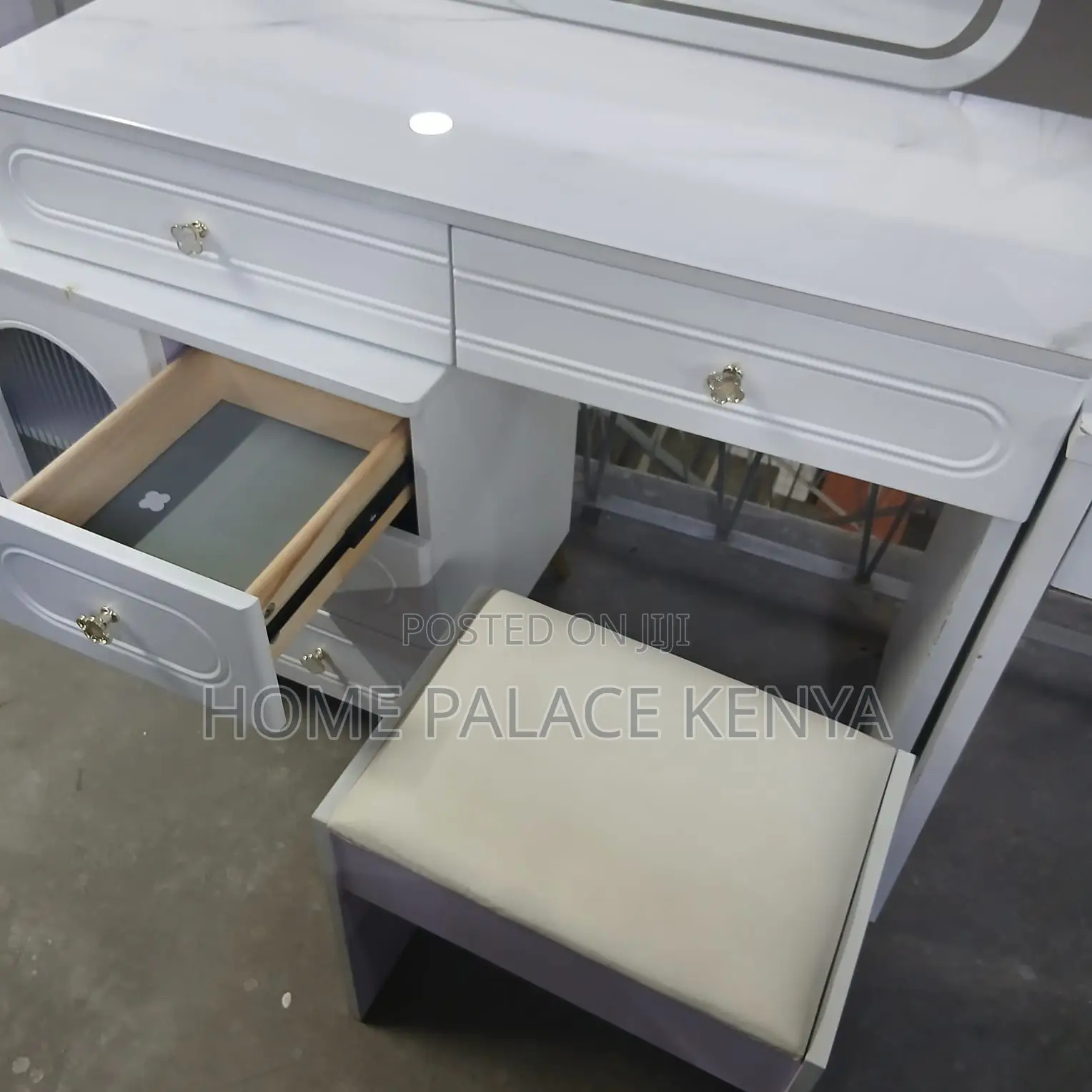 Vanity Table: High Capacity White Vanity Desk With Moon Shaped Mirror