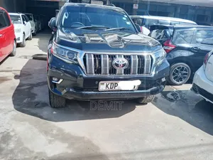 Toyota Land Cruiser Prado 2016 Black
