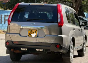 Nissan X-Trail 2012 Gray