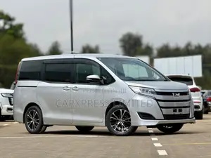 Toyota Noah 2.0 FWD (7 Seater) 2019