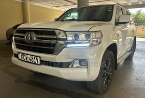 Toyota Land Cruiser 2012 White