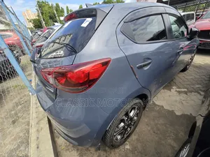 Mazda 2 2020 Blue