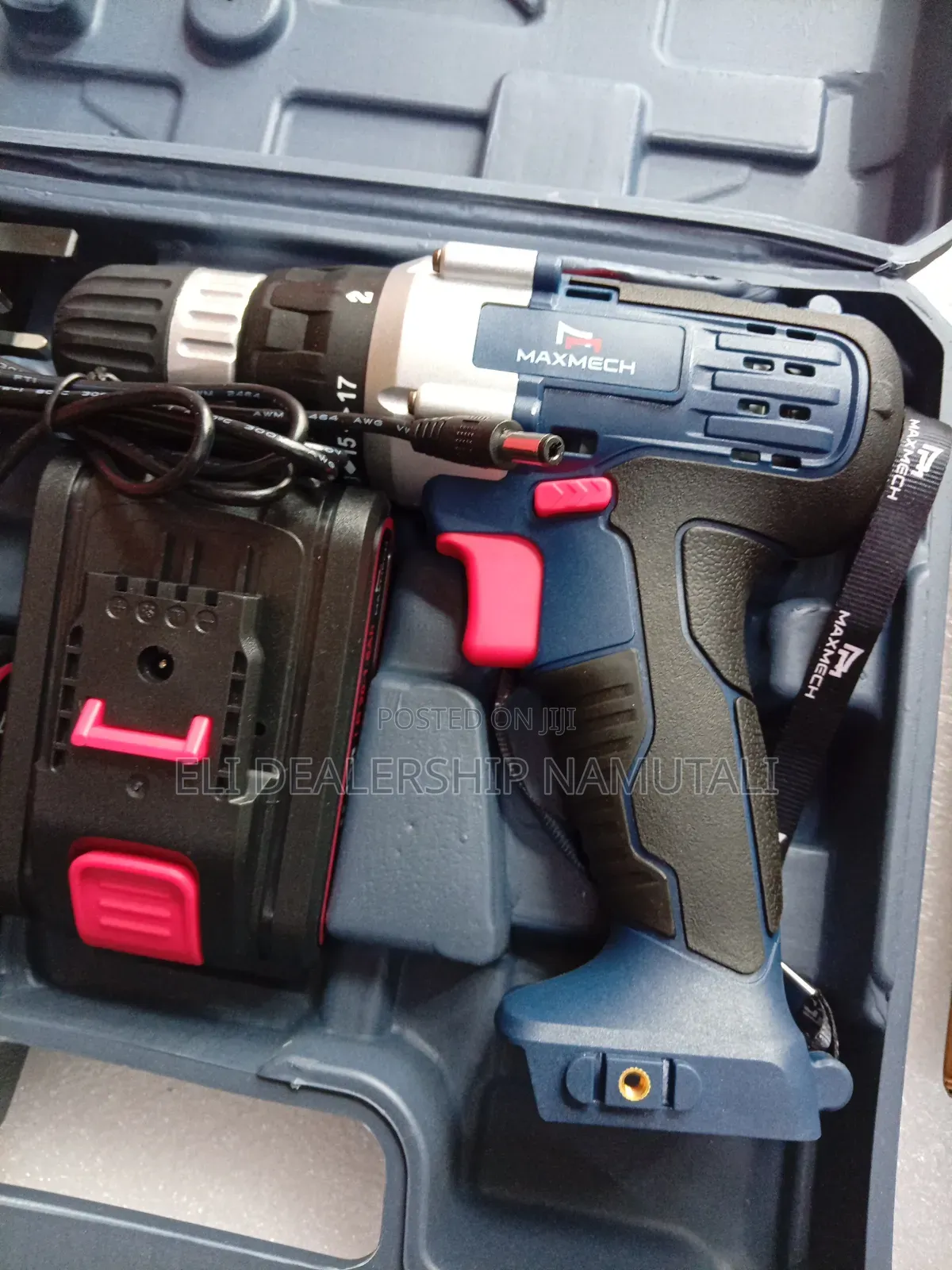 Maxmech 20v Cordless Drill With 2 Batteries Charger/Cd 20-10