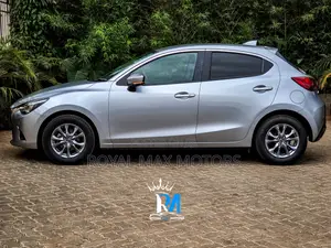 Mazda Demio 2019 Silver