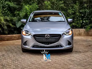 Mazda Demio 2019 Silver
