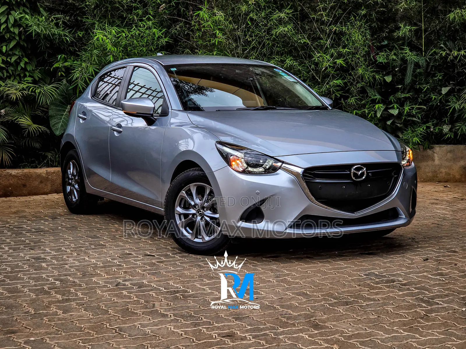 Mazda Demio 2019 Silver