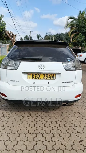 Toyota Harrier 2006 White