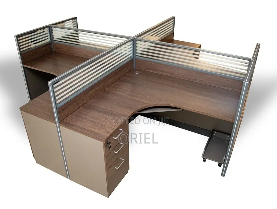Office Workstation : Curved 4-Seater Workstation